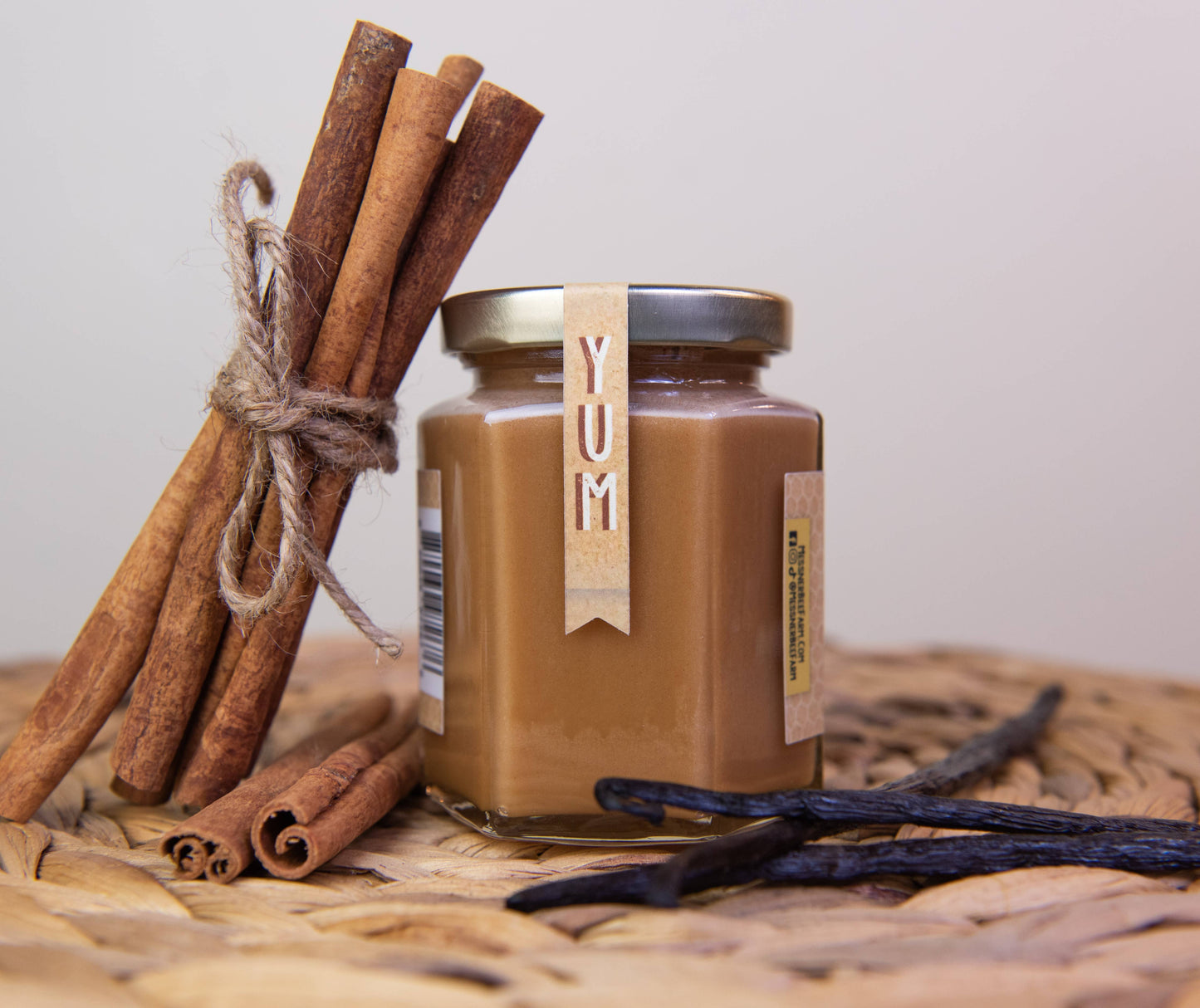 Cinnamon Vanilla Bean Creamed Honey / 9oz. / Kansas City