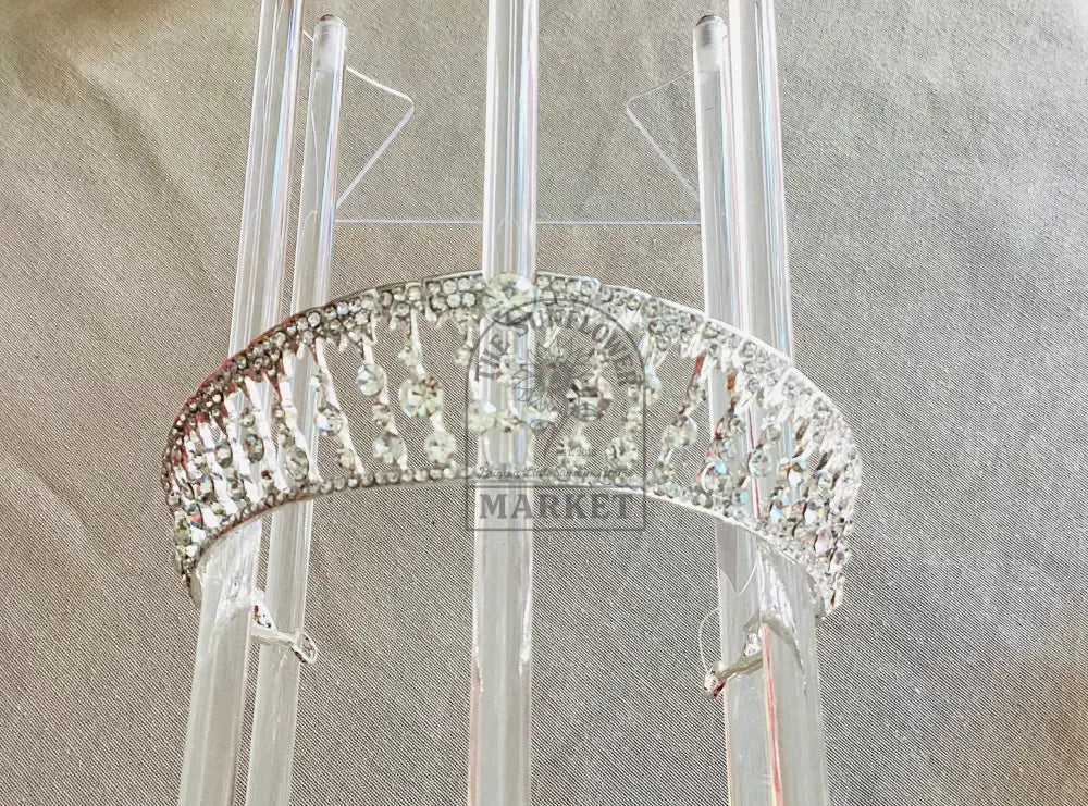 DL-4 Tiaras - Regal Silver