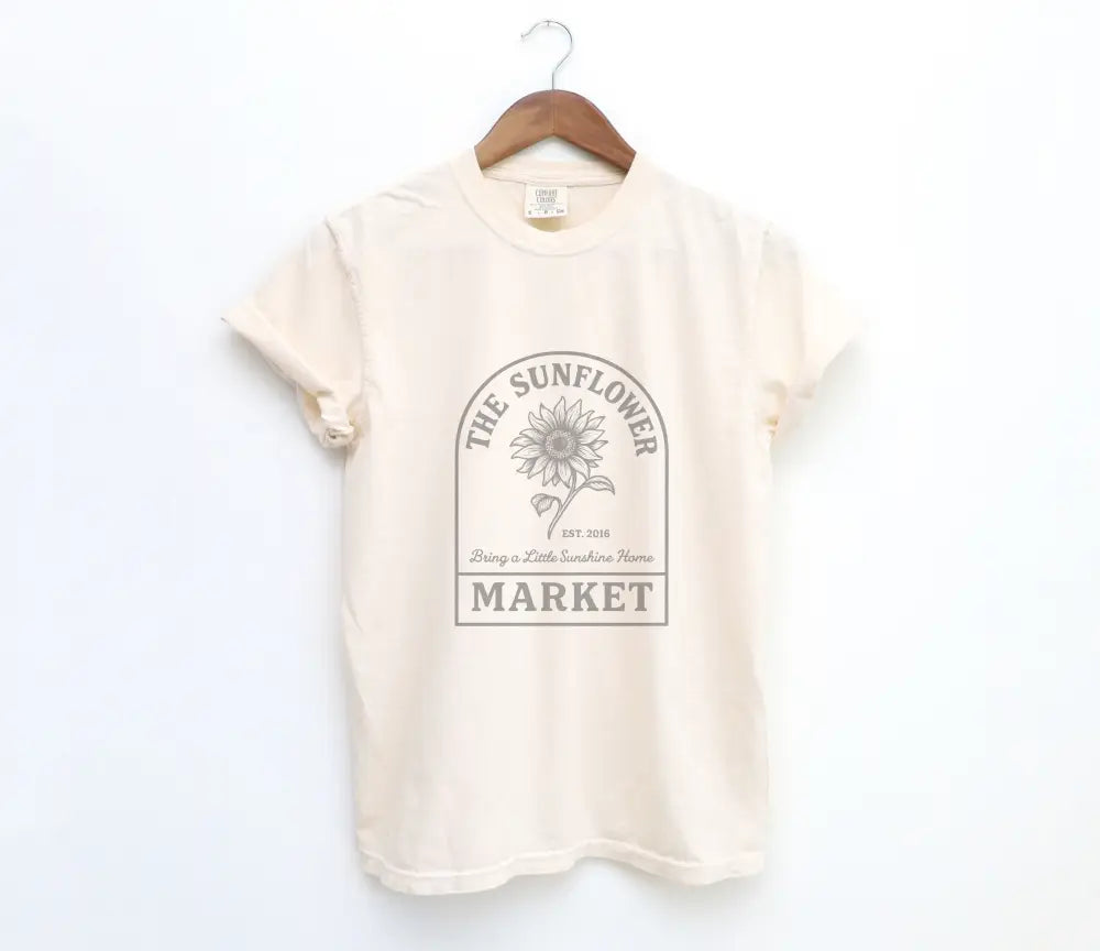 Kansas City Varsity Red White - Small / CC Ivory Tee