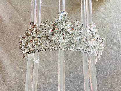 DL-4 Tiaras