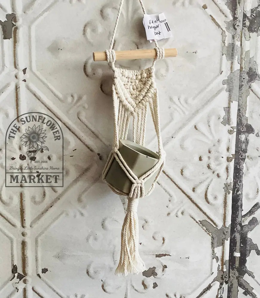 Macrame - Plant Hanger