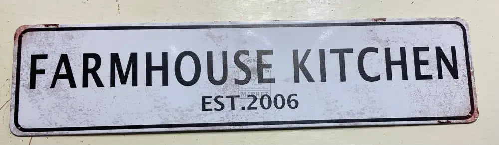 Metal signs - Farmhouse Kitchen