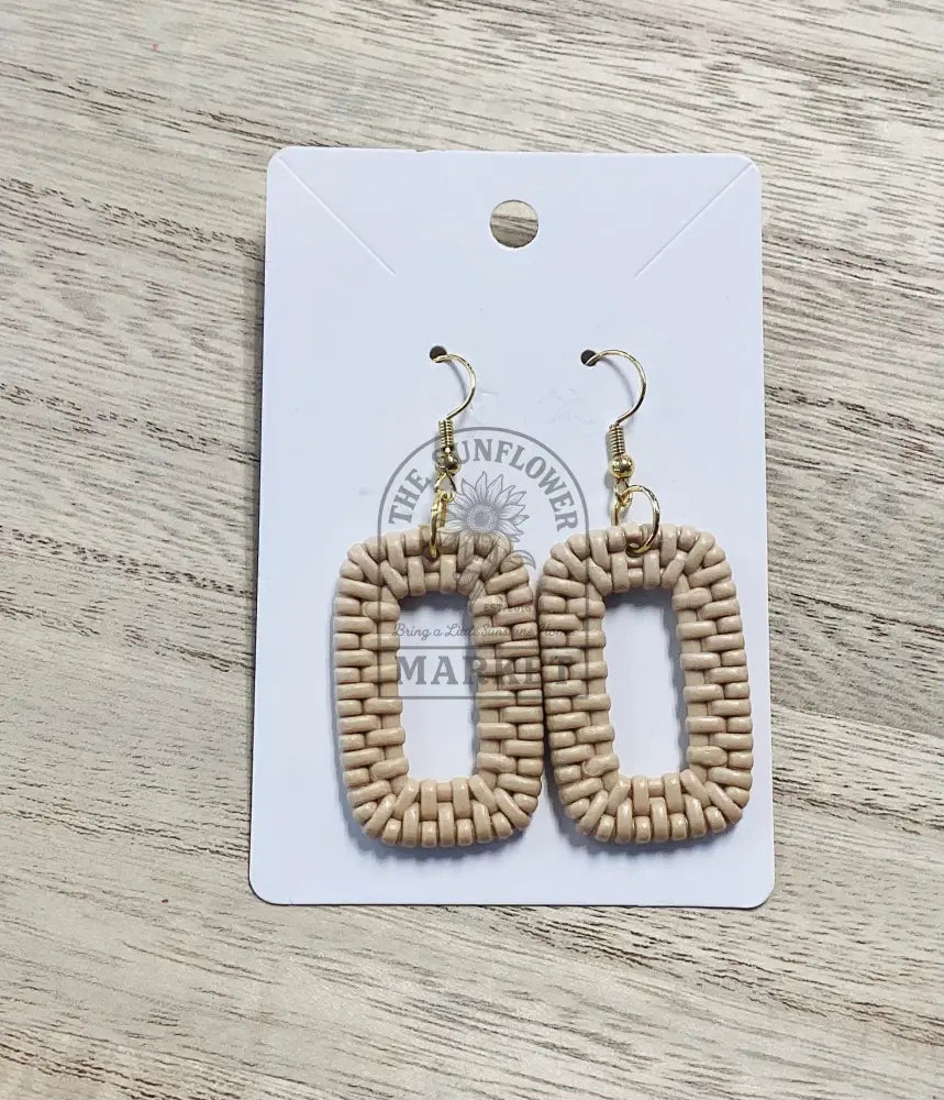 SD2/Earrings - Tan faux rattan