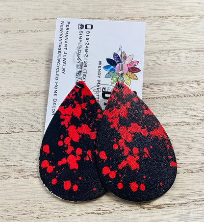 SD2/Earrings - Teardrop-blood splatter(black)