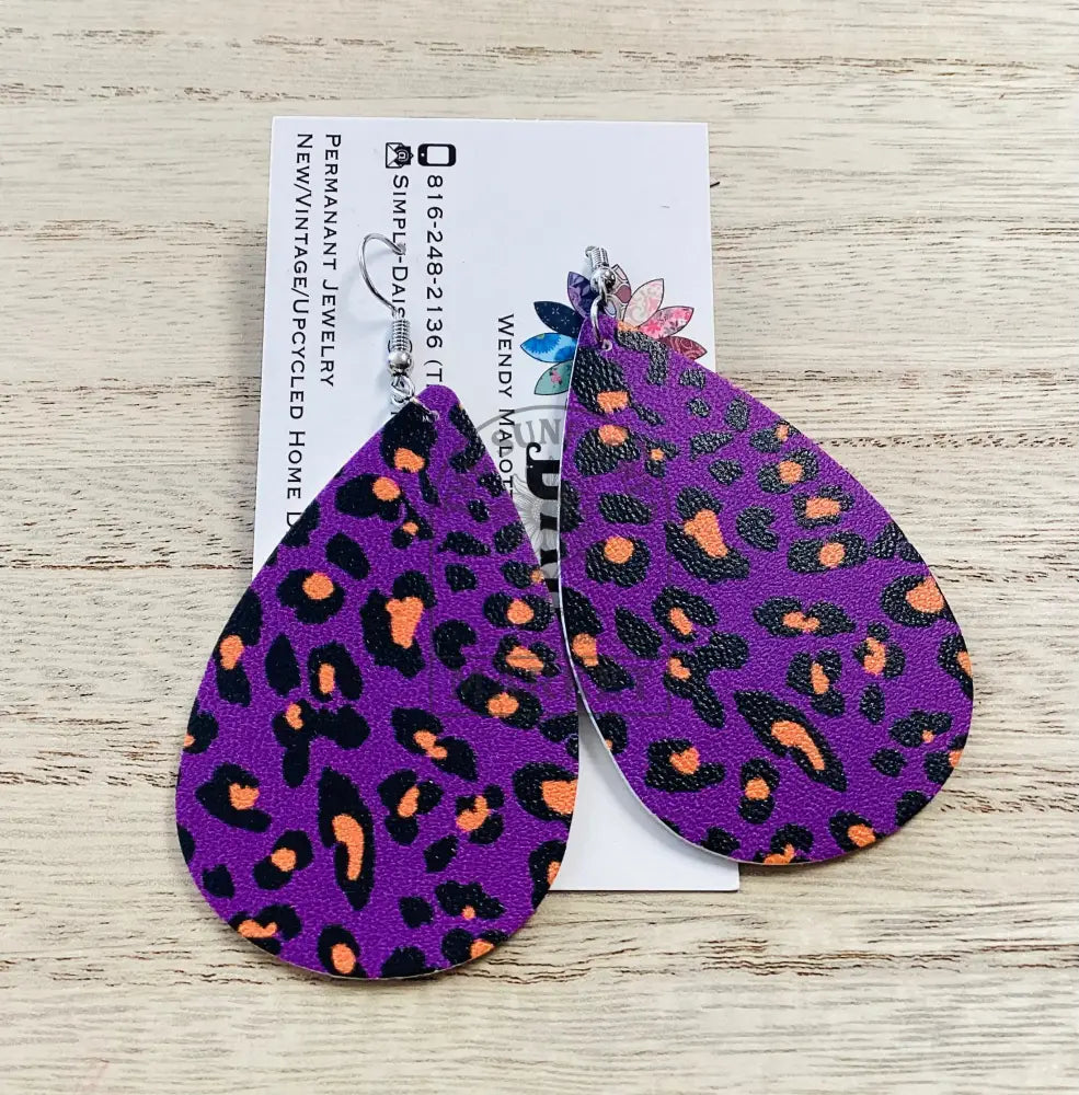 SD2/Earrings - Teardrop-purple cheetah