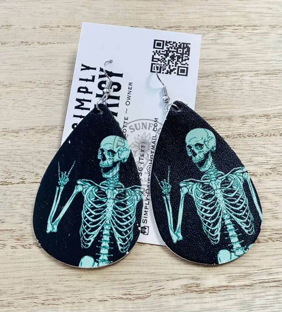 SD2/Earrings - Teardrop- Rock’n roll skeleton