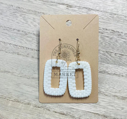 SD2/Earrings - White faux rattan