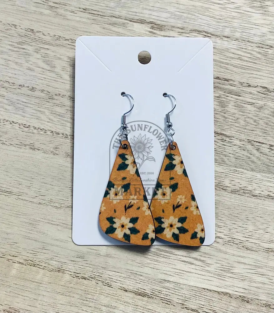 SD2/Earrings - Yellow floral wood triangle