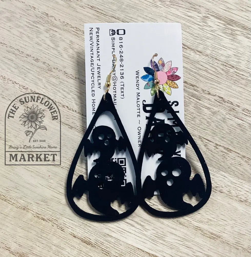 SD3/Earrings - Teardrop-felt ghosts