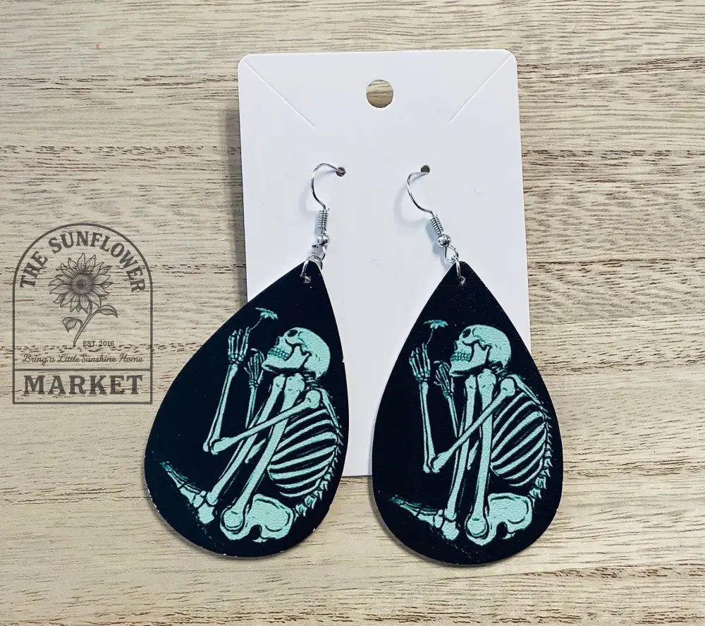 SD3/Earrings - Teardrop-skeleton flower